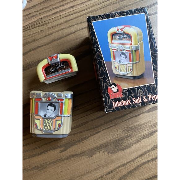 Rare Vintage Elvis Presley Jukebox Salt And Pepper Shakers Vandor 2005 With Box - Picture 9 of 9